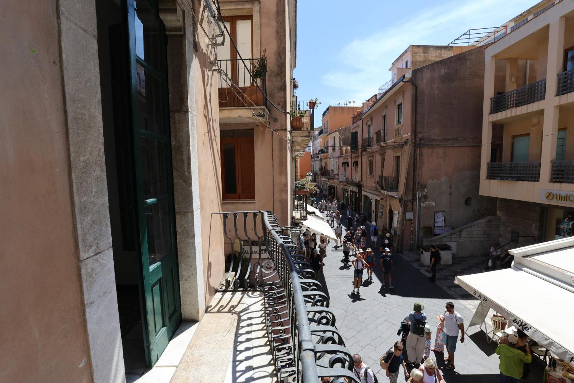 Taurus Lejlighed Taormina